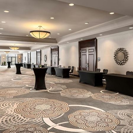 Sheraton Toronto Airport Hotel & Conference Centre Exterior foto