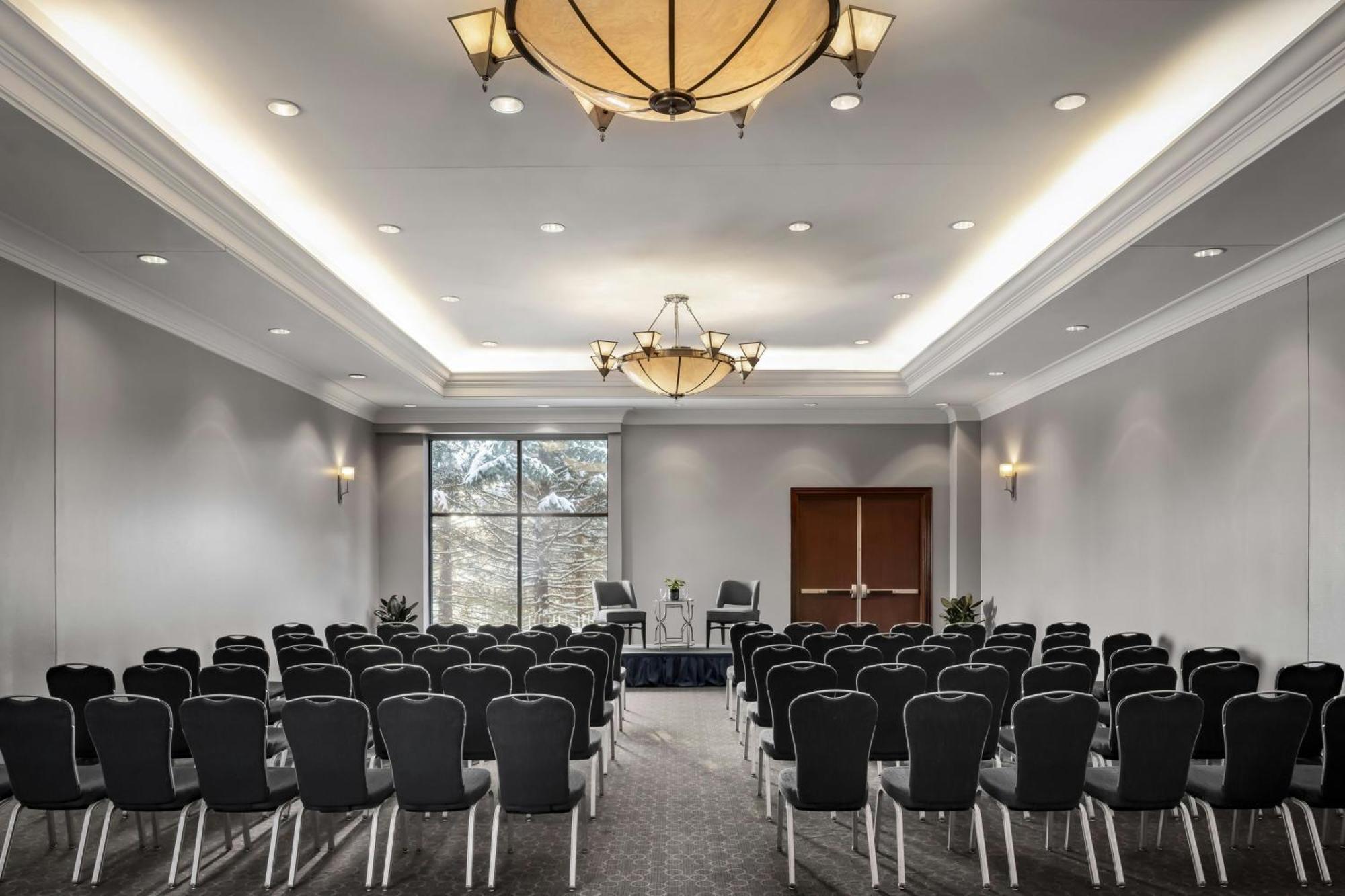 Sheraton Toronto Airport Hotel & Conference Centre Exterior foto
